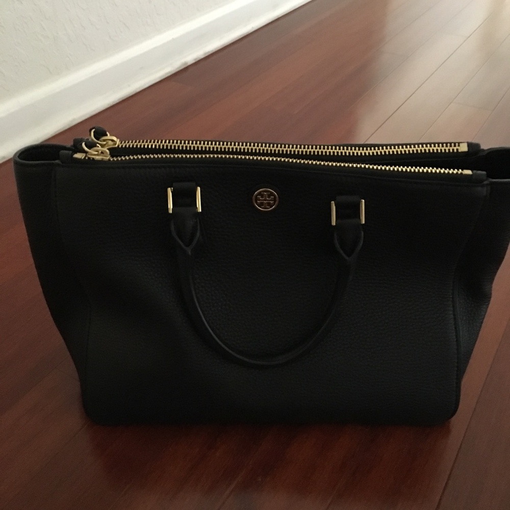 Tory Burch Robinson Bag